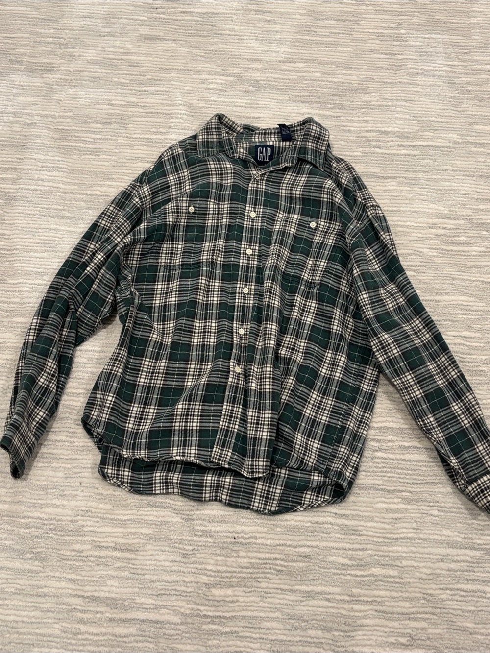 GAP Green and White Plaid Long-Sleeve Button-Down Shirt